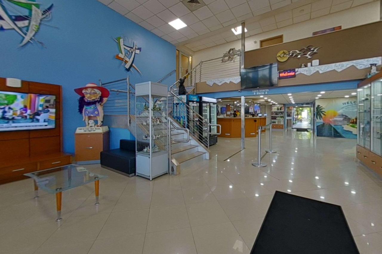 Rodeway Inn & Suites Fort Lauderdale Airport & Cruise Port Dania Beach Eksteriør billede